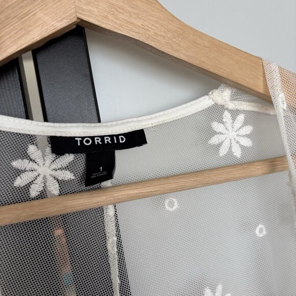 Torrid Sheer Lace Kimono Duster Ivory SZ 1 Floral Romantic Boho Cottage Beach - Picture 4 of 12